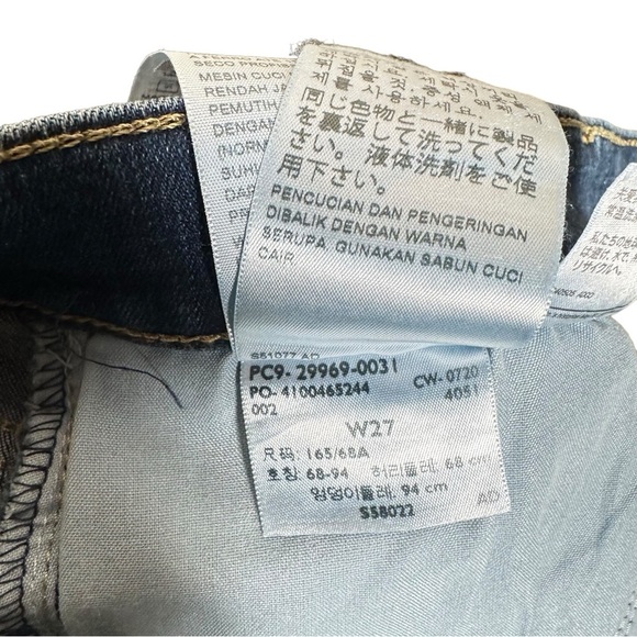 LEVI’S Rolled Cuff Bermuda Shorts - Picture 10 of 12